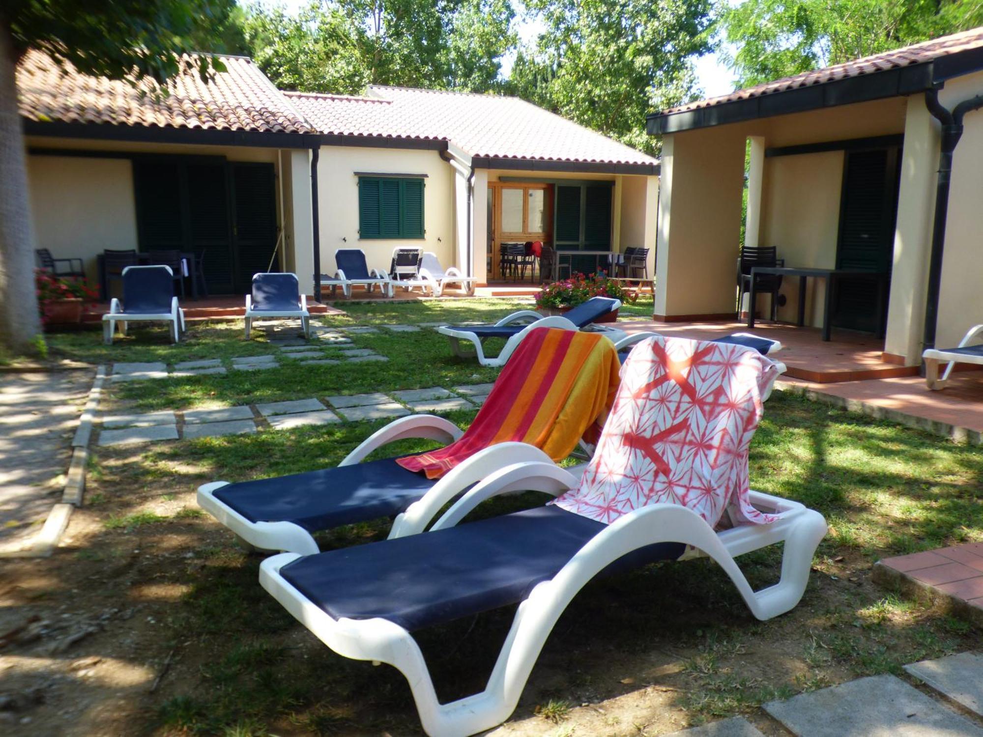 Ghiacci Vecchi Residence Venturina Terme Bagian luar foto